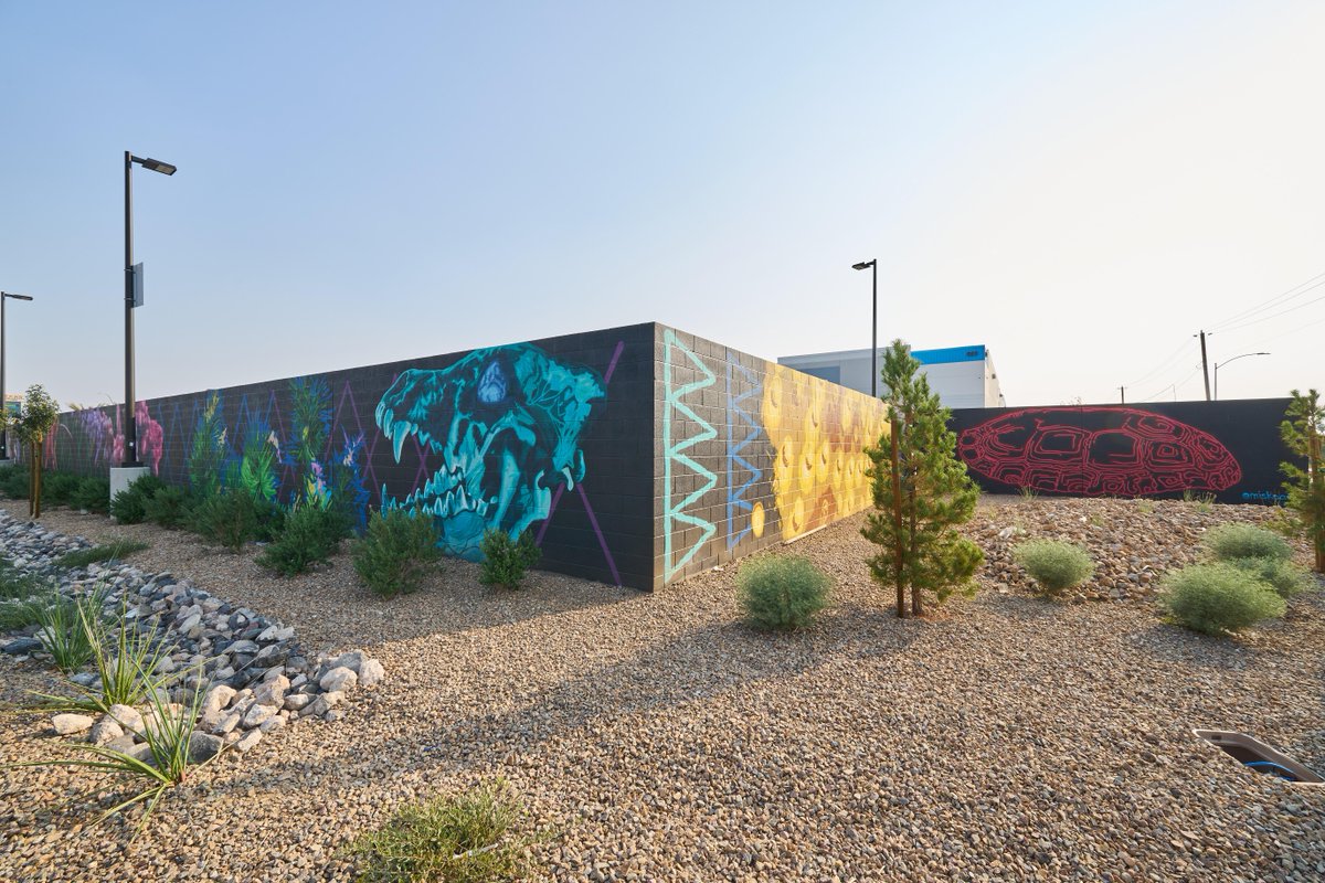 amazonnews's tweet photo. Here's a look at local artist Jerry Misko's beautiful 5,000 square-foot mural at our Las Vegas delivery station.

Amazon has invested $6 billion into Nevada over the last decade. We work with local talent and artists as a way to give back to the community. https://t.co/6RyOrxQVmj