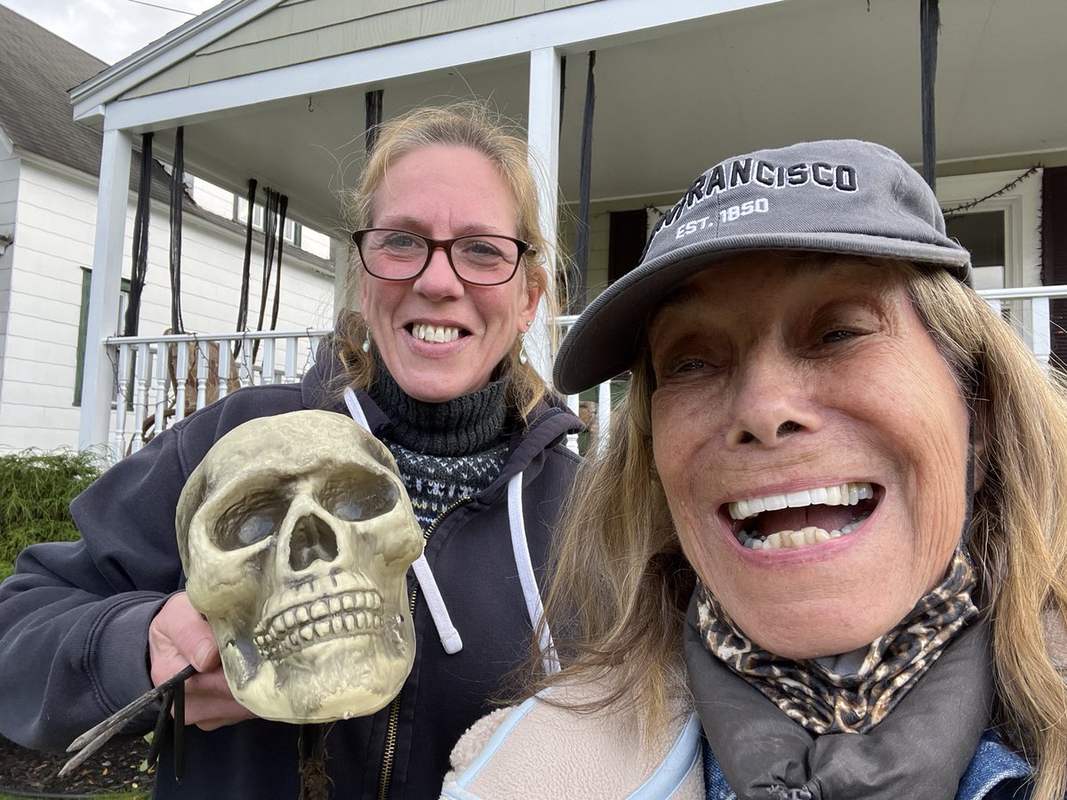 RyanSuser's tweet photo. Early morning canvassing on Election Day with supporters! Get out the vote! Check out our website to find your polling place. https://t.co/0XyV0POYzZ #ElectionDay https://t.co/6EvRBAA6sb