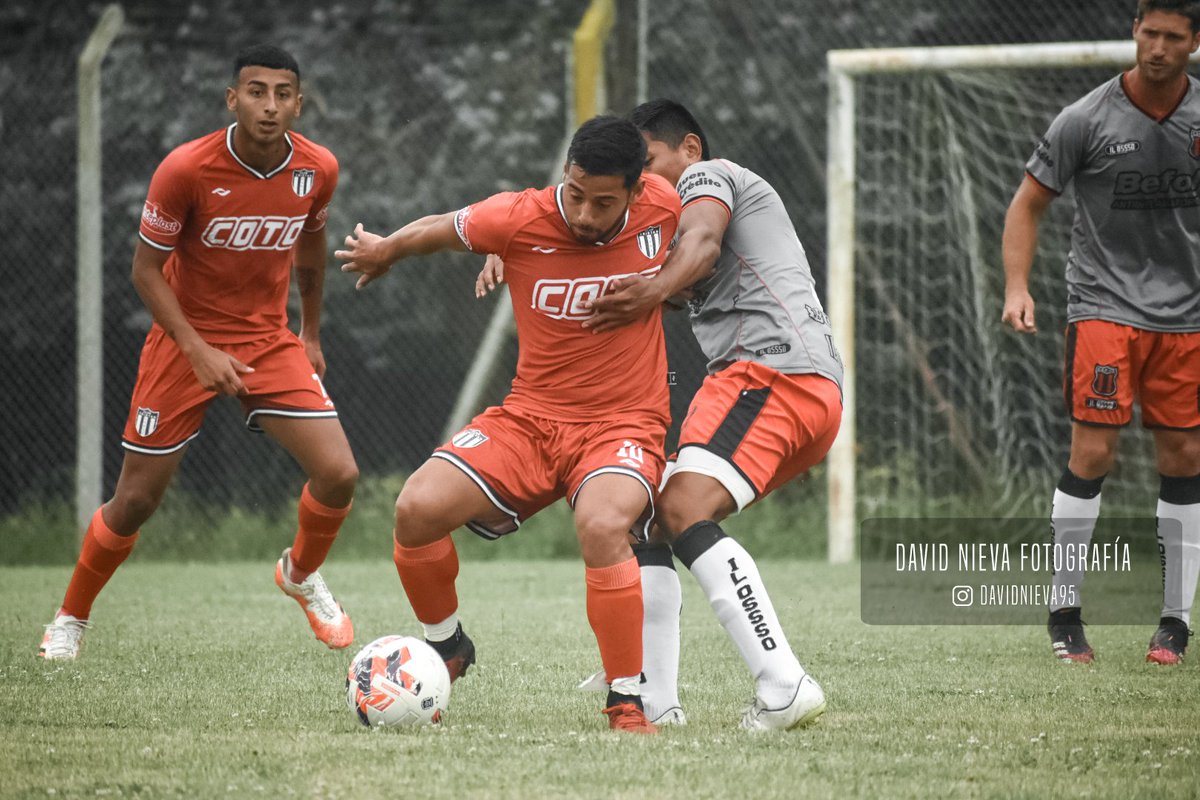 #ReservaNacional | Final del partido ! 
El Lechero en su visita a Cardales igualó sin goles ante <a href="/defeweb/">Defensores de Belgrano</a> 

Postales del encuentro
📸 <a href="/davidnieva95/">David Nieva</a>