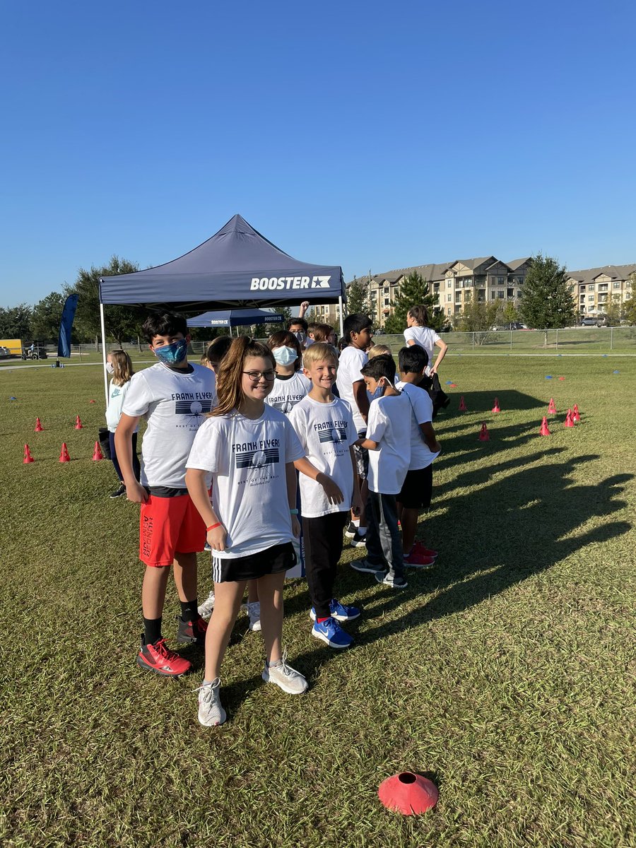 TyraStorie's tweet photo. Frank Flyer Fun Run and Voting! #ElectionDay #bestofthebest #kleinisd #kleinfamily https://t.co/tCNX9wE3fr