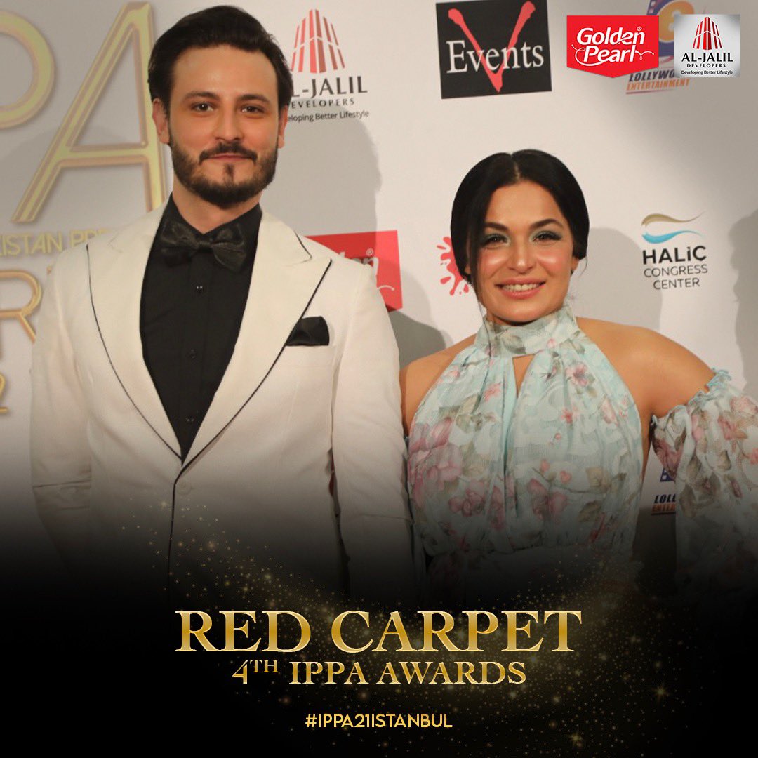IppaDigital's tweet photo. Meera Jee and Osman Khalid Butt clicked together at the Red Carpet of the 4th IPPA Awards in Istanbul.
#ippa21istanbul #ippaawardsdigital #redcarpet #istanbul #aljalildevelopers #sensodyne #goldenpearl #goldenpearlpk #bisconni #voises #eventechdigital https://t.co/9TNSP6ltad