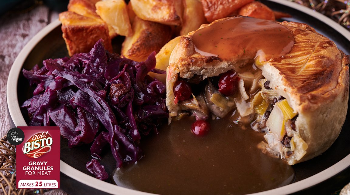 In a recent Christmas survey from <a href="/PremierFoods_FS/">Premier Foodservice</a> over a third said if eating out, the choice of food is frustrating when you have a special diet. They have a Bisto gravy which has been approved by The Vegan Society to help busy chefs meet diners needs pilgrimfoods.co.uk/christmas-insi…