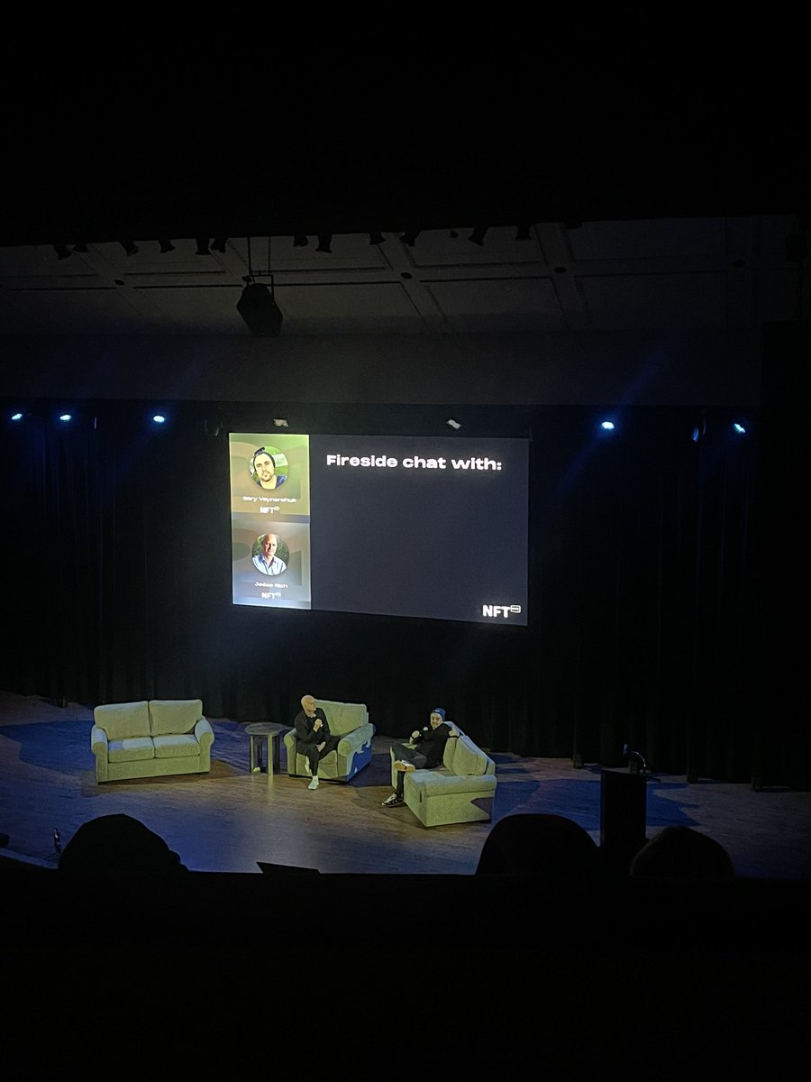 gray_a4's tweet image. Awesome talk. Thank you @WingDude @garyvee