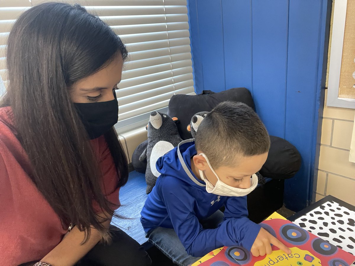 Candice Stafford (@canstafford) on Twitter photo Grateful for the time I spent in <a href="/Ms_Brown2/">Madison Brown</a>’s class reading with first graders today! <a href="/JSzymanski301/">Jen Szymanski</a> <a href="/NorwoodES/">Norwood Elementary</a> Grateful for the time I spent in <a href="/Ms_Brown2/">Madison Brown</a>’s class reading with first graders today! <a href="/JSzymanski301/">Jen Szymanski</a> <a href="/NorwoodES/">Norwood Elementary</a>