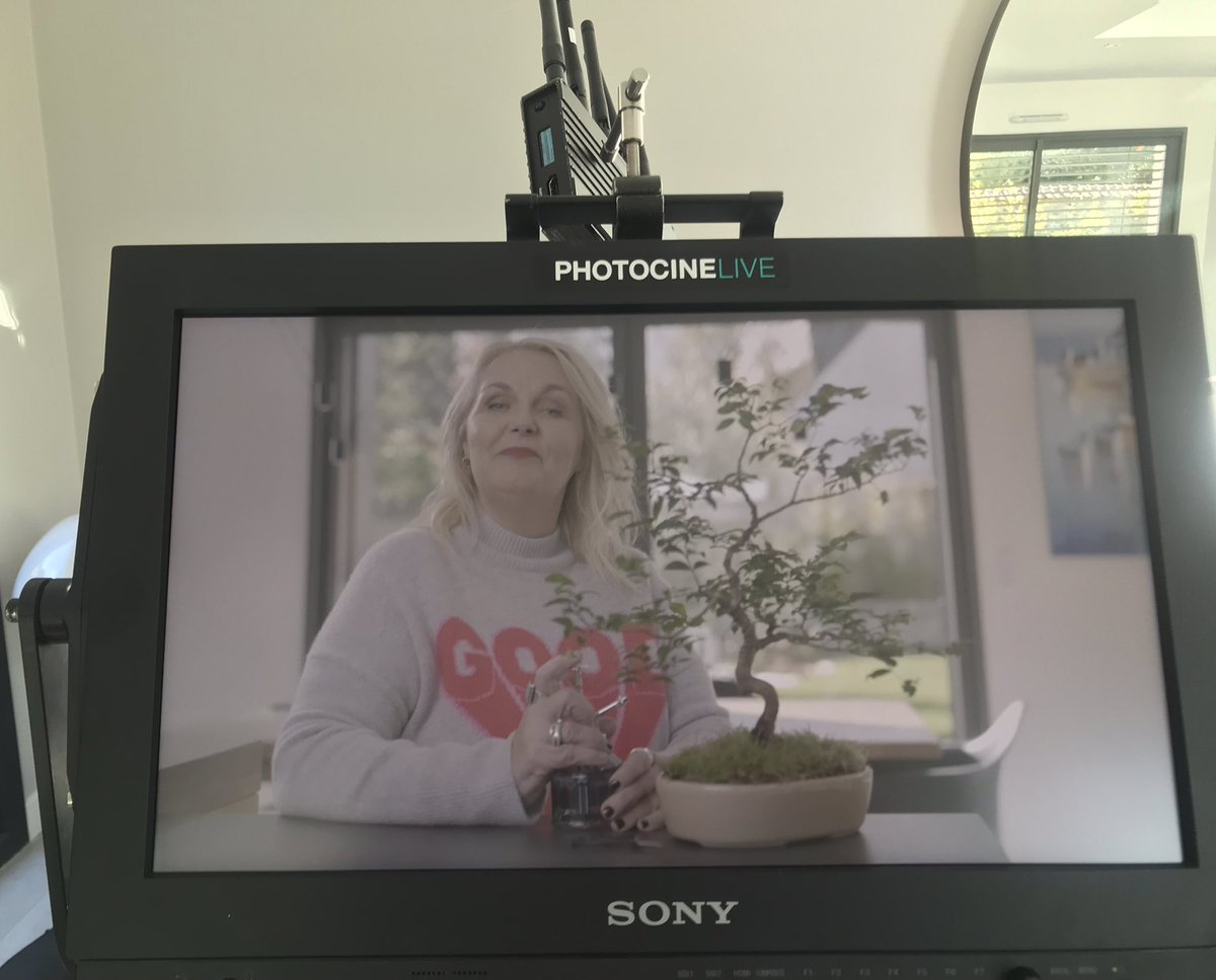 Teasing <a href="/Monolithpartner/">Monolithpartners</a> en tournage avec <a href="/DamidotValerie/">Valérie Damidot 🍓</a> pour <a href="/DrHouseImmo/">Dr House Immo</a> reveal le 14/11 #maroufle #branding #creation