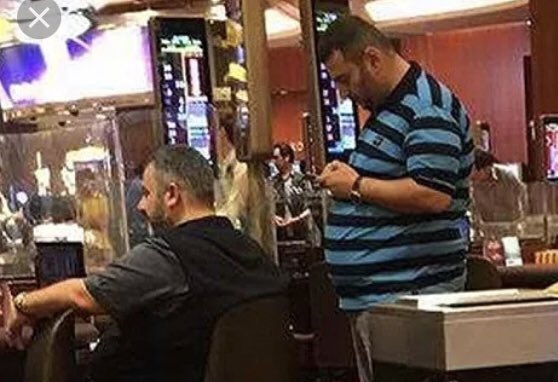 eacarerX's tweet photo. 1-Peker’in,2 Mayıs’ta başlayan ifşaları çürümüş bir sistemi gösterdi. Önemli siyasetçi ve bürokratlar ya da çocuklarını kumara alıştırılıyor,şantaj kasetleri çekiliyor.Sonunda iyice gayrimeşruya düşüp,kokain baronlarının emirleri altına giriyorlar. Siyaset böyle dizayn ediliyor. https://t.co/jWgYI3nbzC