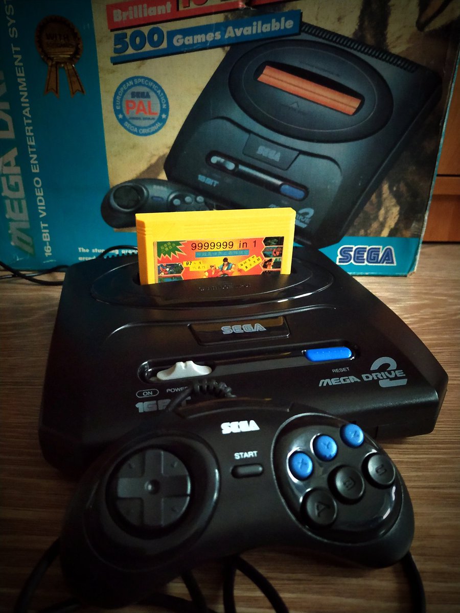 DoomoZoltan's tweet photo. A Famicom mellett a másik igen népszerű sárgakazis koppintás, a Mega Drive 2.
Erre gondoltál @Fercsi05 ? 😀
#famiclone #bootleggames #bootleg #8bit #retrogames #dendy #sega #sárgakazi https://t.co/mBzYUIZYDe