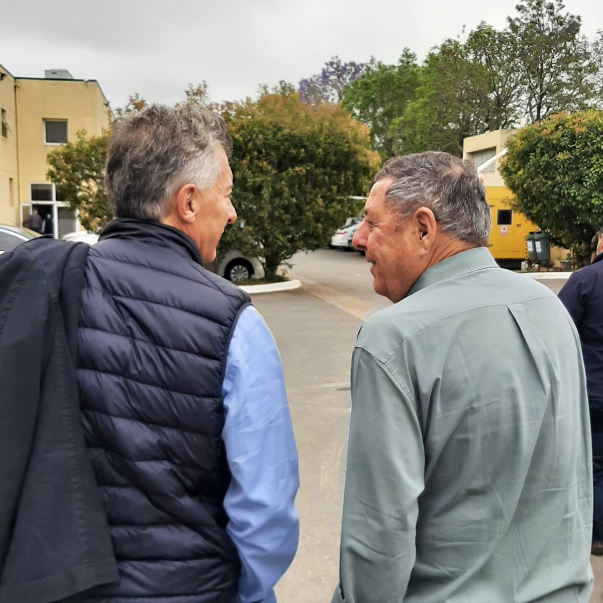 alfredodeangeli's tweet photo. Siempre con vos, Mauricio! Bienvenido nuevamente a Entre Ríos! https://t.co/ifeOFDl1jf