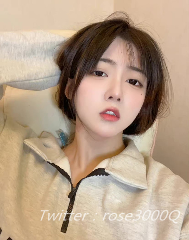 rose3000Q's tweet photo. 我怎麼失憶了 哪位是我寵幸的男朋友舉個手 https://t.co/mL3Mexl1pJ