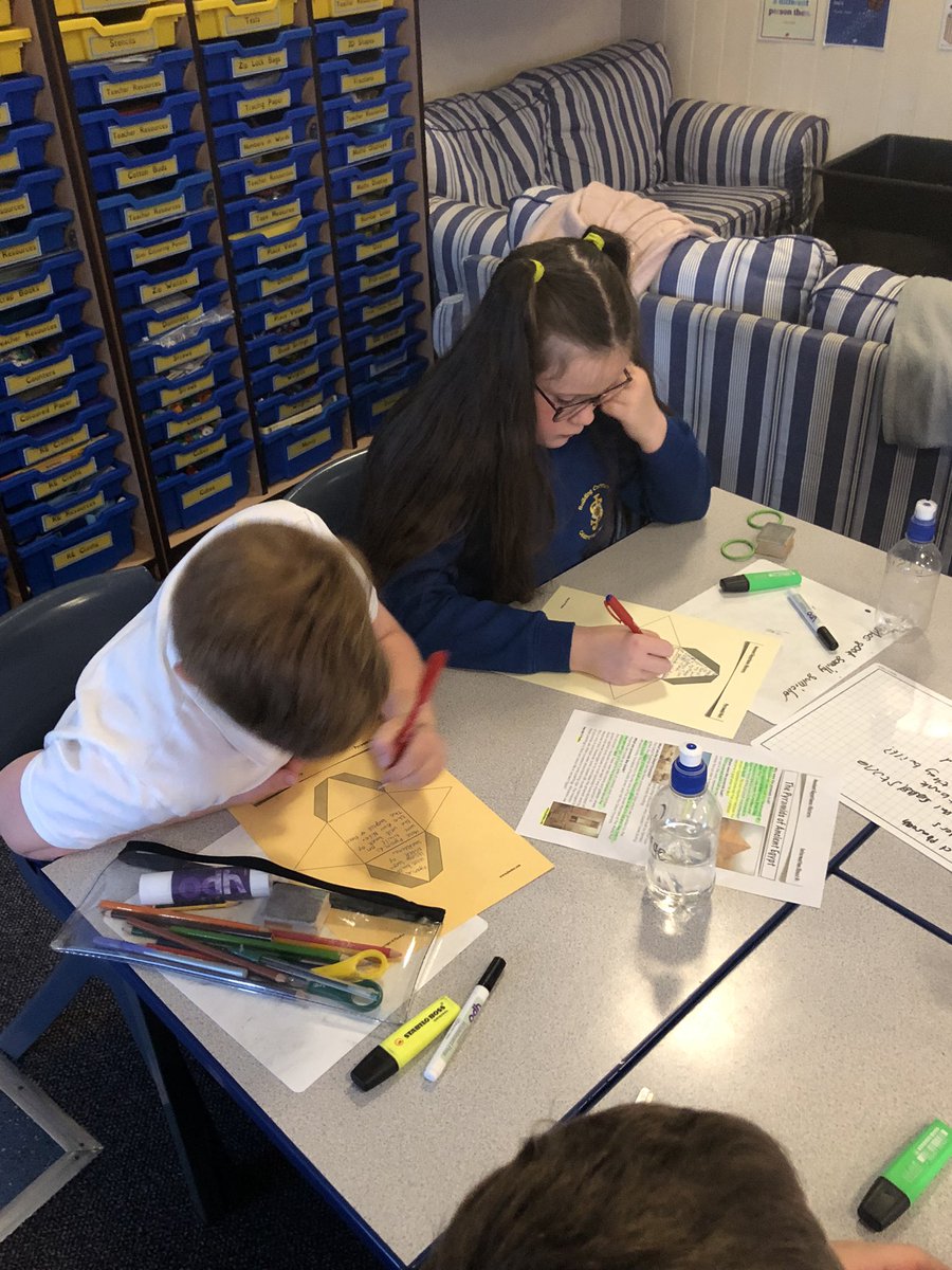 stjosephskly's tweet image. Oak class making fact pyramids in History #OakClassRules #Egyptians #History