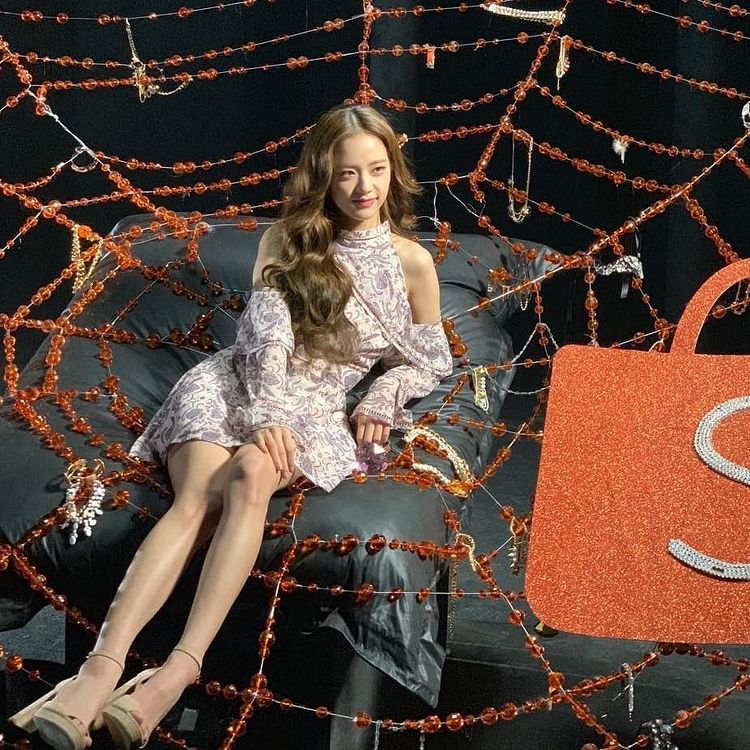 kakanren's tweet photo. Ya miren a jisoo es la mejor es un ángel es la mejor la amo demasiado es tan linda <3 #jisooperfect #jisooradiant #jisooUnique https://t.co/7v45v2VyeY