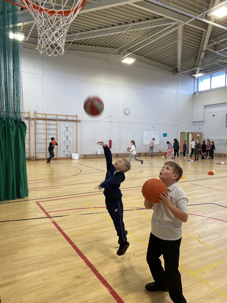 St Clement's P6 tweet media