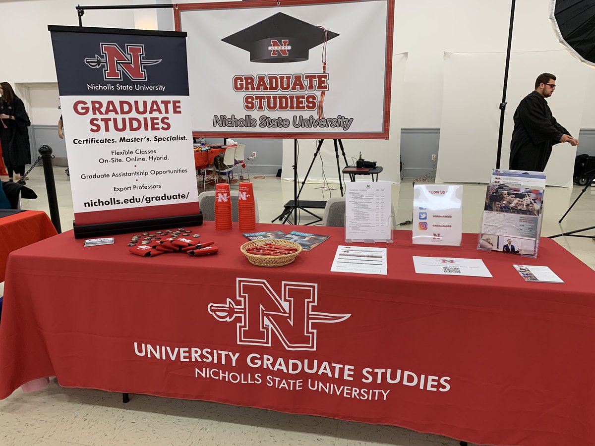 NichollsUGS's tweet photo. Stop by the @NichollsUGS table at #GradExpo to learn more about the amazing graduate programs offered here at @NichollsState! Grad Expo is located in the Student Union Ballroom and is going on now til 3pm! https://t.co/lzX7ljI0Nu
