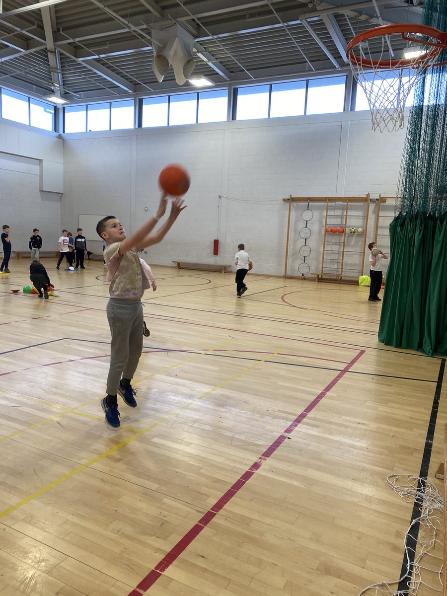 St Clement's P6 tweet media