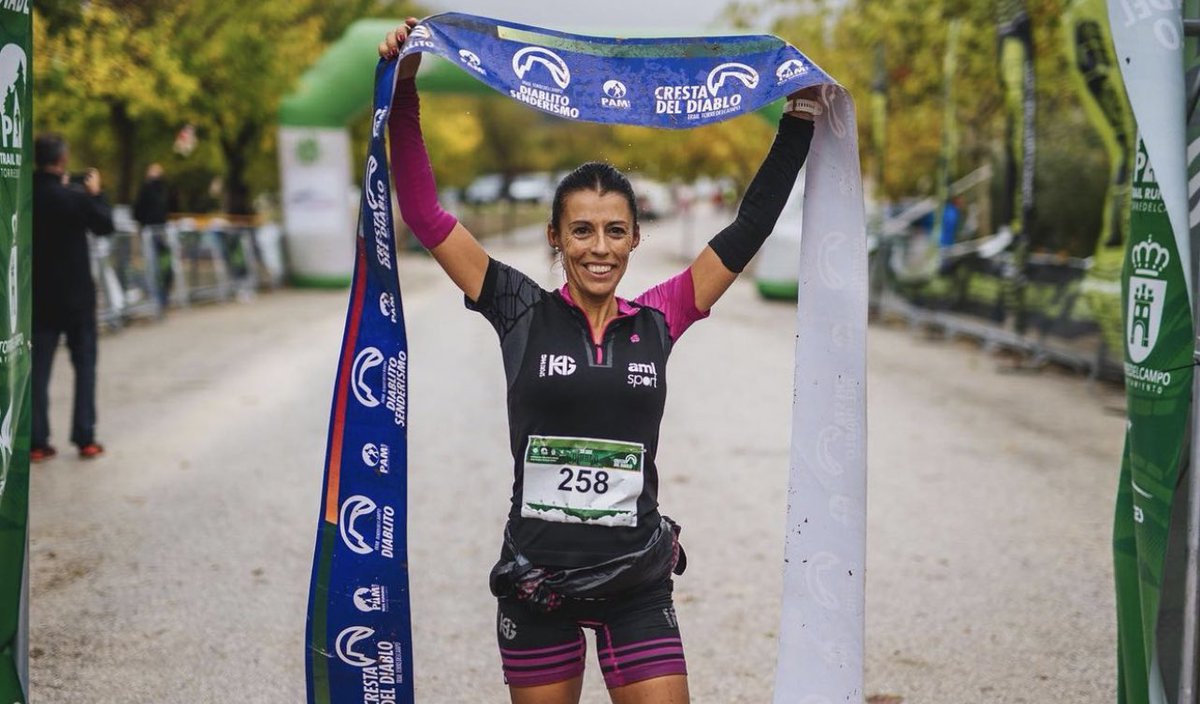 Y lo vuelve a conseguir! <a href="/GEMMARATONIANA/">GEMMA ARENAS ALCAZAR</a> cerraba un mes de octubre impresionante en Templiers y arrancó noviembre con una nueva victoria en la distancia de 22km en la Trail Cresta del Diablo! Una más la para la de Almagro que cuenta sus carreras por podios!

📸 <a href="/chitoronda/">Chito</a>