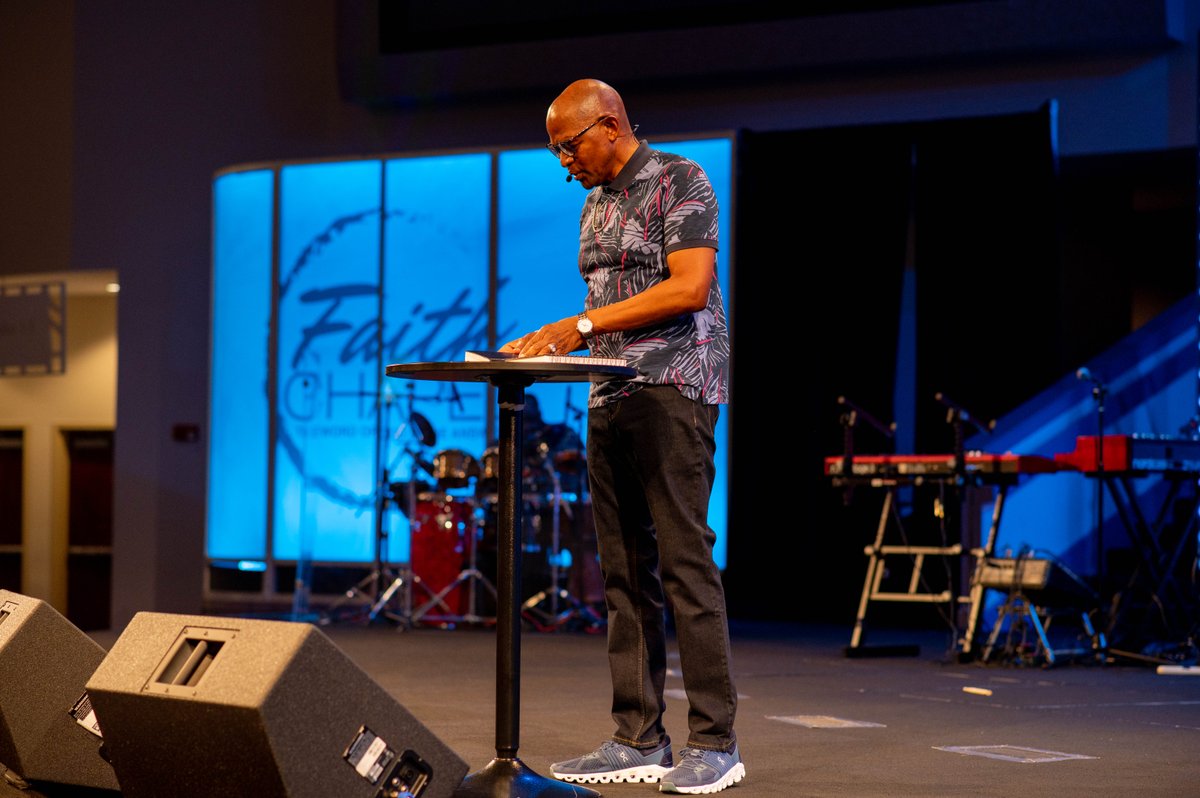 mikemooremin's tweet photo. God has called you and I to NOT be like the world. He has called us to be DIFFERENT.
 
Join us LIVE today for #HowtoWin with Mike Moore! 🔥 This Facebook Live takes place every Tuesday at 12:00 PM CT on #MikeMooreMinistries’ Facebook page. https://t.co/Prc7pfpF0r