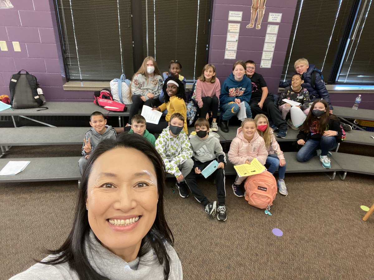 yolarson's tweet photo. Twin Lakes 5th grade Japan Club.  We are having fun leaning Japanese alphabet, greetings and sentences 🇯🇵@TLESotters https://t.co/xYDik7XH3Q