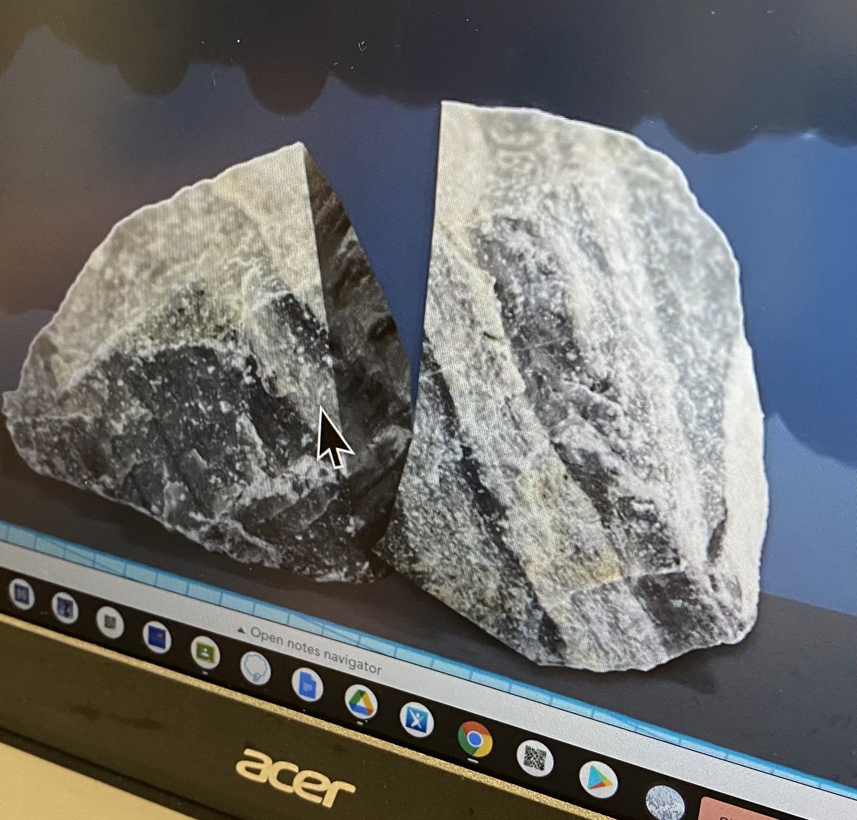 KutacTonya's tweet photo. Learning about soil formation is more engaging with @nearpod! #tadlocklearns @TadlockElem #FISDelemscience https://t.co/sEX3x5uYVK