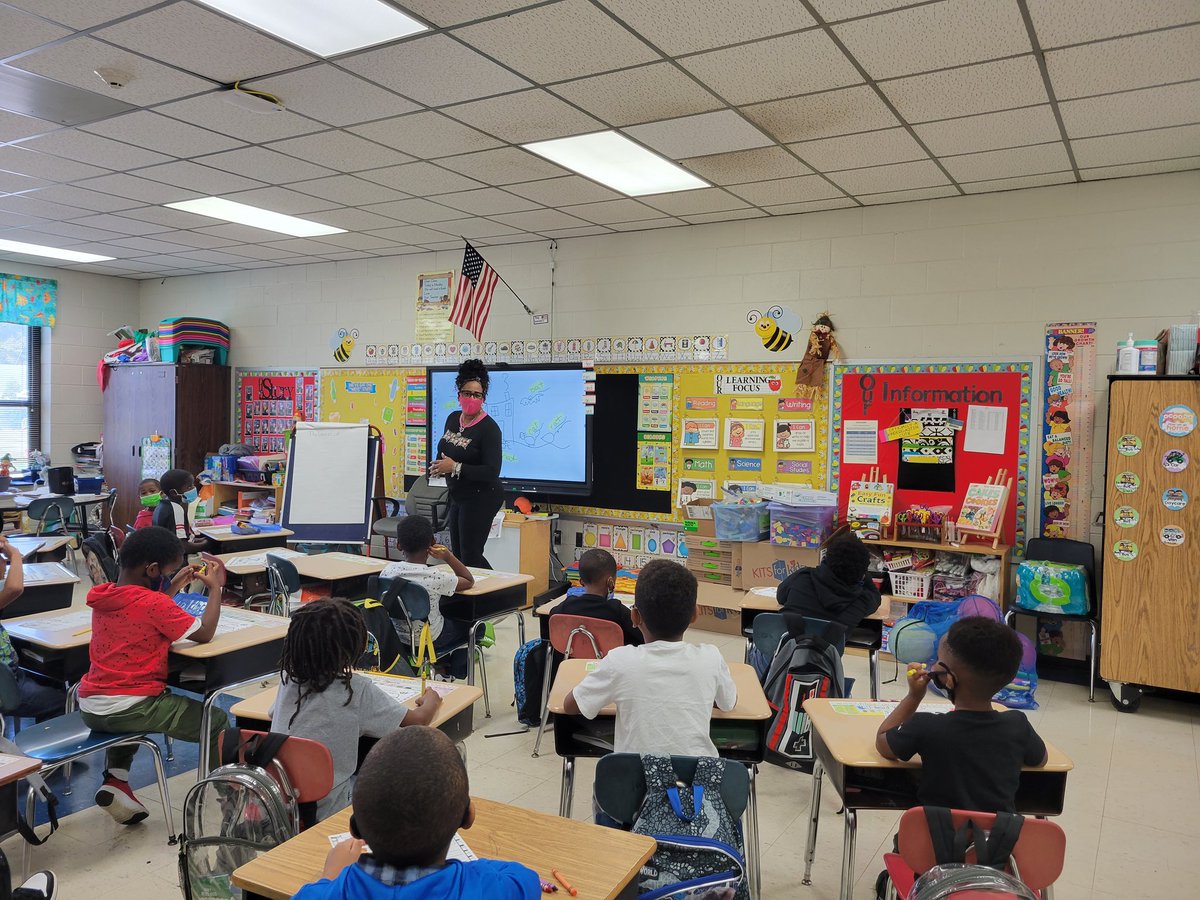castickney's tweet photo. Thank you to the @weldon_city and the staff at WEGA for an informative, powerful visit. They have embraced working to serve the community, parents, and families - along with their students! @DrMAMyrick #ChargingIntoExcellence https://t.co/2h2kQ9C6CE