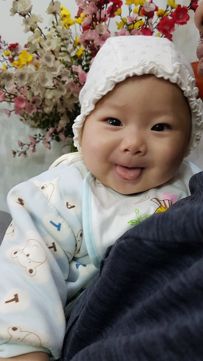 trang_zzdlo's tweet photo. Tình yêu to lớn nhất của đời tôi ❤🍉😍😍😍 https://t.co/bXKCGg4c1K