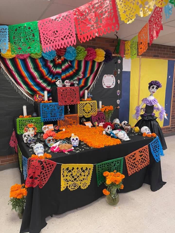 Day of the Dead Altar created at CHS by the M.E.Ch.A students and staff!

Ofrenda del Día de los Muertos en CHS creado por los estudiantes de M.E.Ch.A y personal de la escuela! 💀🕯🌼