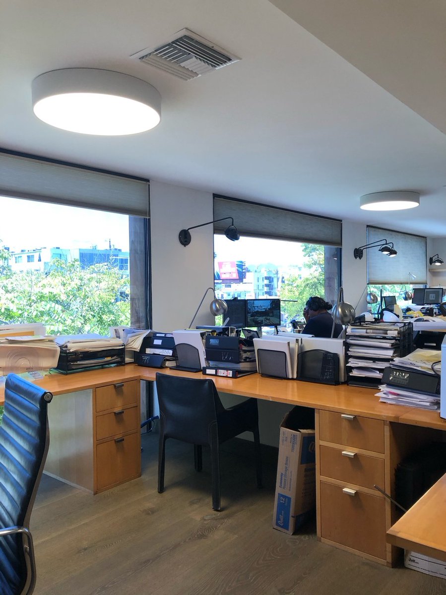 lightandgreen's tweet photo. Making your offices stand out one Round Rondo at a time!

Check out our Rondos through the link below:

https://t.co/VSixtWJXrE

#lightingdesigner #lightinginspiration #luxurylighting #lightingmanufacturer #architecturallighting https://t.co/NQzWTQhGEv