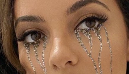 leighvjmin's tweet photo. don't you love it when ✨glitter✨ https://t.co/TX6lA6TKNg