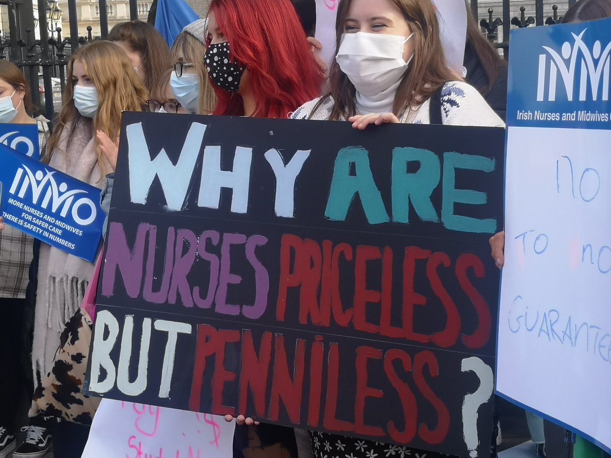 MaryLouMcDonald's tweet photo. Supporting student nurses and midwives #PayStudentNursesandMidwives https://t.co/m6hDnOlhCe