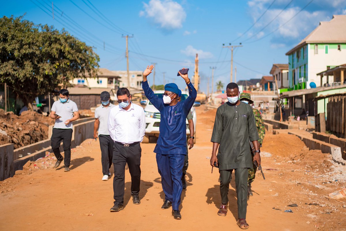 profDSMedia's tweet photo. On our way back to the State Capital, we inspected the defective portion discovered recently on Moniya - Iseyin road which is being corrected as we have ordered the project contractor. https://t.co/79tamYmYoc