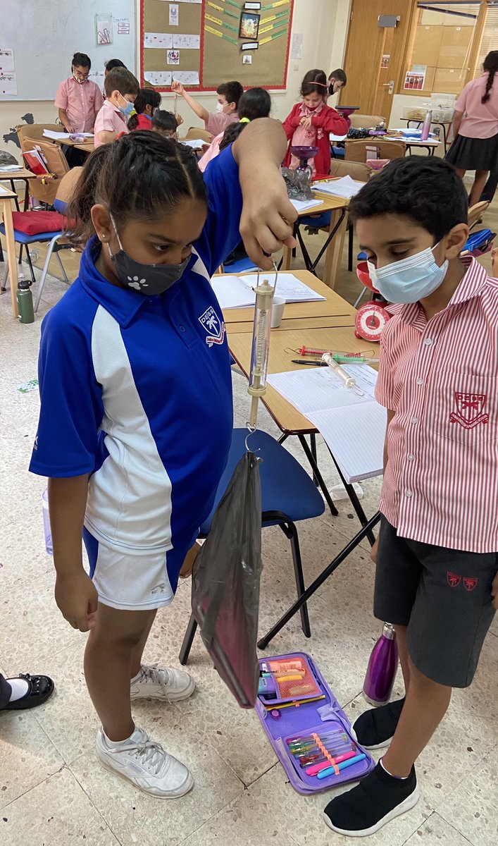 DESSyear5's tweet photo. 5red investigating whether or not there is a link between Mass and Weight?? #forces #scienceisfun #workingscientificskills #DESSyear5red @DESSscience #DESSscience https://t.co/GGOQTNVXq2