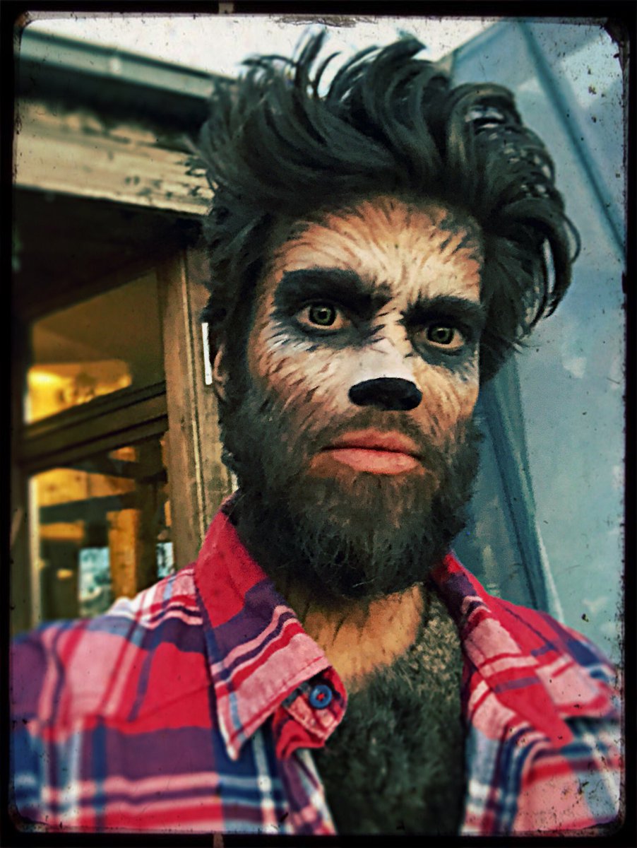 essgar666's tweet photo. Whhhuuuuuuuuuuuhhhhh !!! 

#halloween #werewolfmakeup #werewolf #werewolfs #costume #makeup https://t.co/jT9NSKJWo2