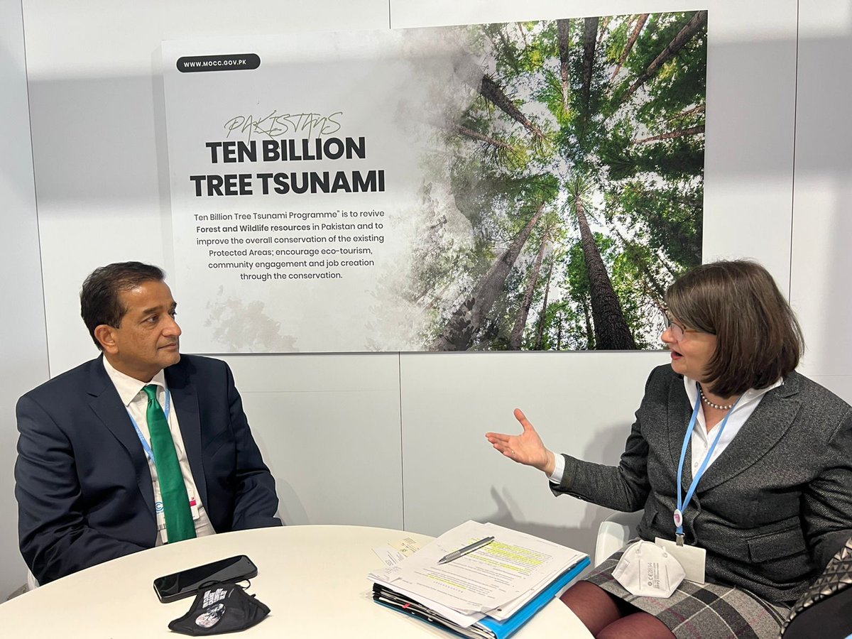 ClimateChangePK's tweet photo. A meeting between SAPM(Climate Change) @AminAttock and Germany's Parliamentary State Secretary for Development Aid. Dr Maria Flachsbarth held in Glasgow.

Pakistan🇵🇰 &amp; Germany🇩🇪 decide to launch Pak-German Climate &amp; Energy Initiative to further common climate goals. https://t.co/feQR19a7ot
