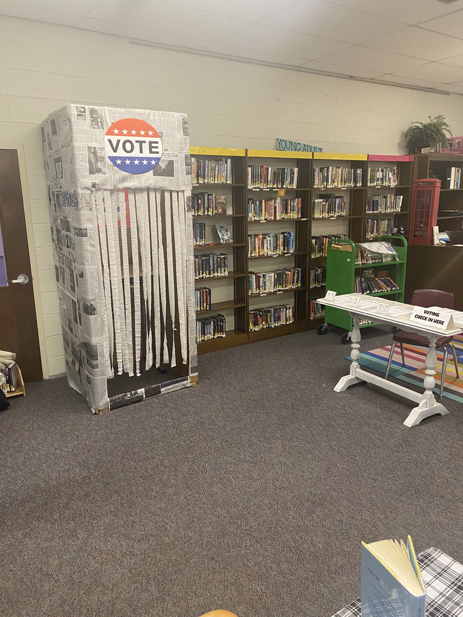 FieldstoneIMC's tweet photo. The IMC is ready for 8th grade voters! #GeneralElection #votingday #nj https://t.co/NKV8EDgdc8
