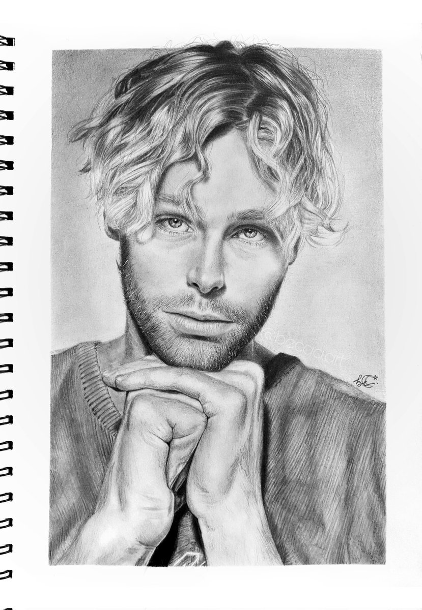 becaa_art's tweet photo. luke <3
that is my favorite drawing of this entire year, i am so proud
can u support an artist?🥺 https://t.co/0uOZv09goT