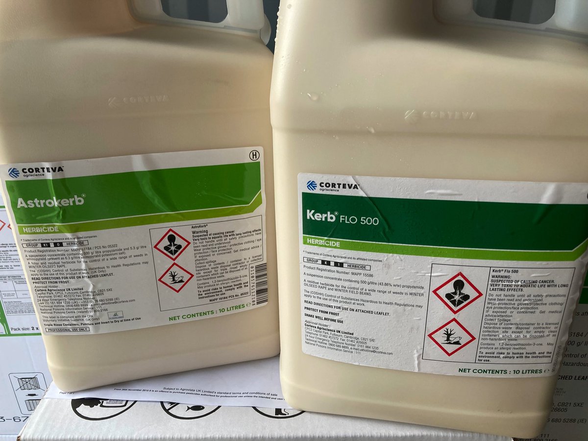 oliver_agronomy's tweet photo. I mean come on @CortevaUK, these labels are far far too similar. They were clearer before the rebrand! Aminopyralid is not an active to be confused. #confusing #astrokerb https://t.co/6RpOc8aenf