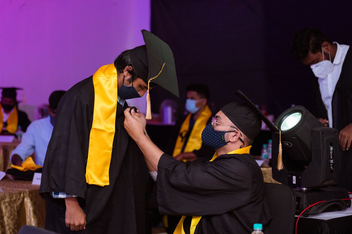 skillanation's tweet photo. Skillander Saurabh Rao of TYBMS ensuring his junior Aryan Parab of SYBMS is ready to get on the stage for his first of the two convocation ceremonies of BMS in Sports Management Dual Certification.
#teamwork #sportsmanagement
#convocation #ceremony #dualcertification https://t.co/UxiU9ycm91