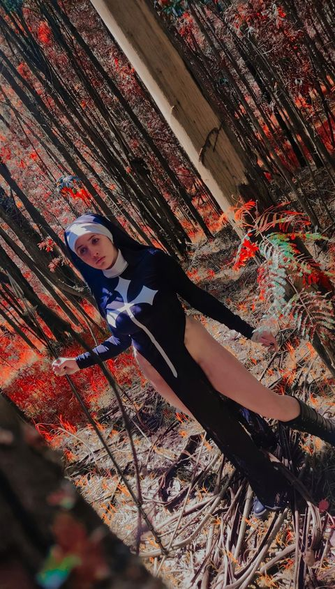 AtticDoorComics's tweet photo. Sister Mercy cosplay!
#sistermercy #cosplay #indiegogo #nun https://t.co/zpXiYQM95N