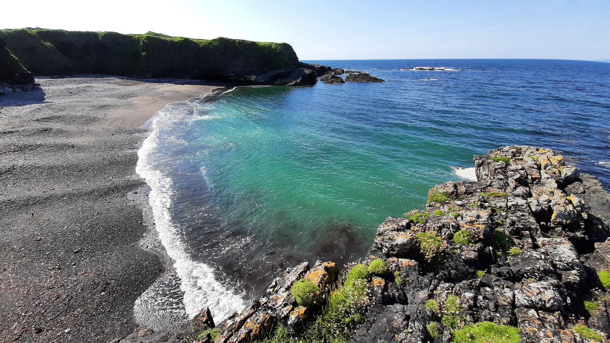 choosesligo's tweet photo. Planning your 2022 summer holiday? Check out County Sligo and discover the rugged Atla tic coast, vast forests and majestic mountains.. https://t.co/KKbbiuUHa7 #choosesligo #Ireland #KeepDiscovering #WildAtlanticWay #Sligo @Marie_Casserly @Failte_Ireland @DolDeBie @TourismIreland https://t.co/HbZe2A6vuU