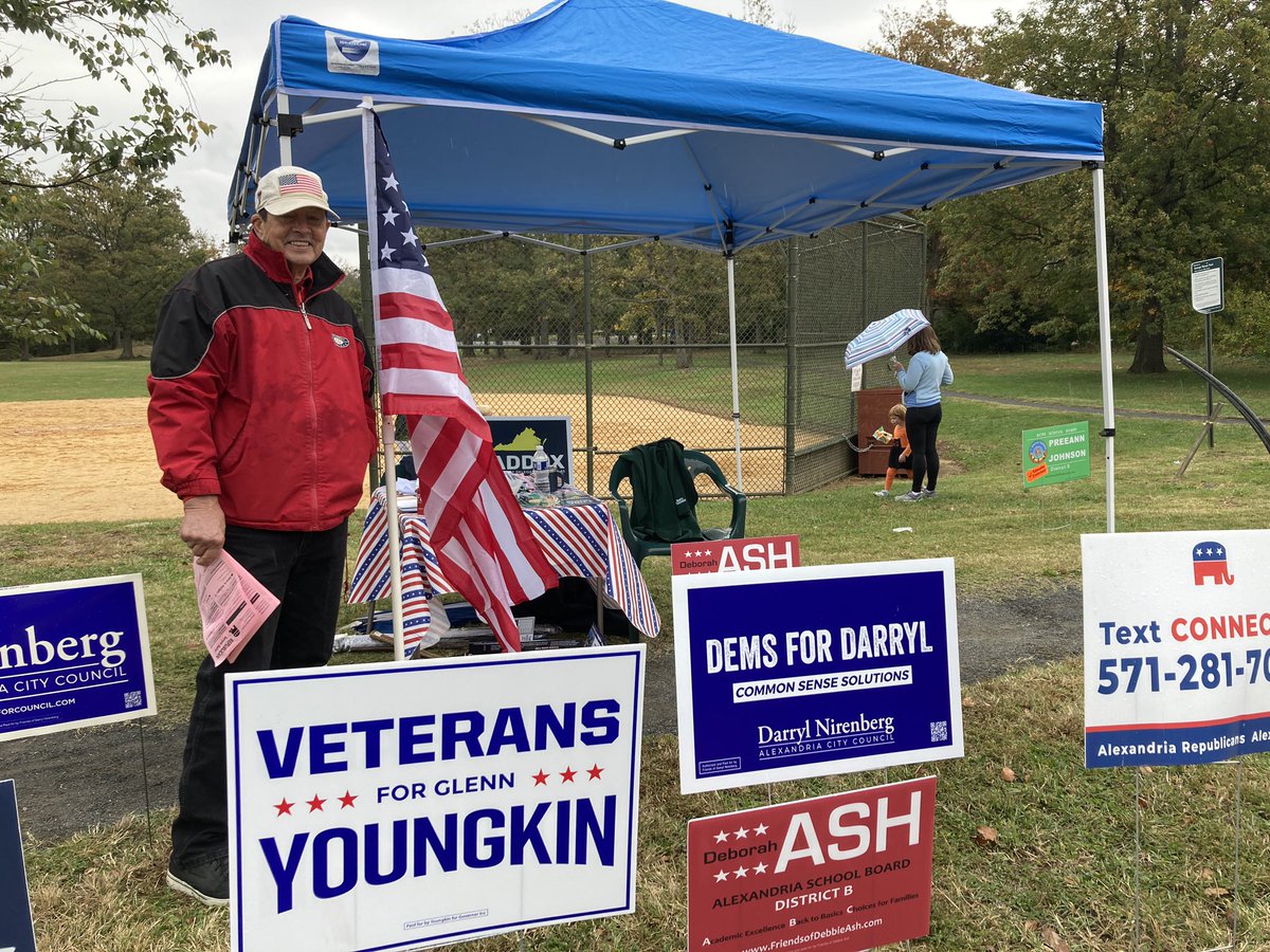 vote4DebbieAsh's tweet photo. Lots of #alexandria voters here at #GeorgeMasonElementary @vote4DebbieAsh https://t.co/fU6fxMRlYr