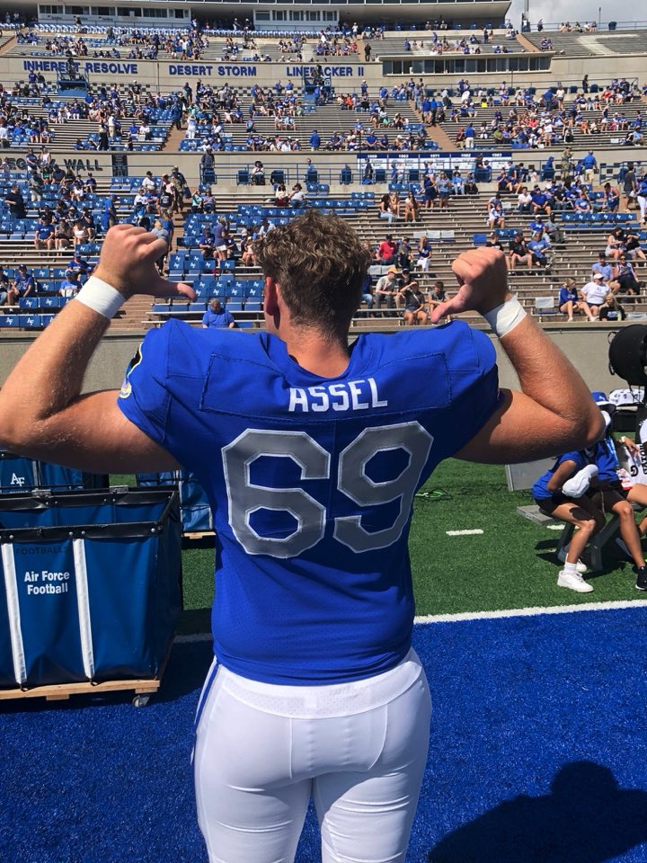 CFB247's tweet photo. Brock Assel
Air Force, Long Snapper 2018-2021 https://t.co/QdXYXqQP8A