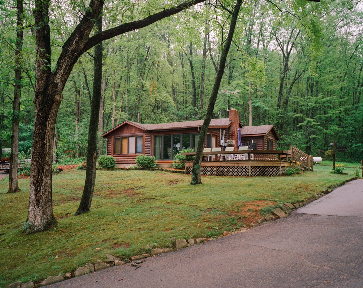 StephAncateu's tweet photo. some medium format shots from michigan in late summer. @FWPhotoLab https://t.co/vDXRx6ul1p