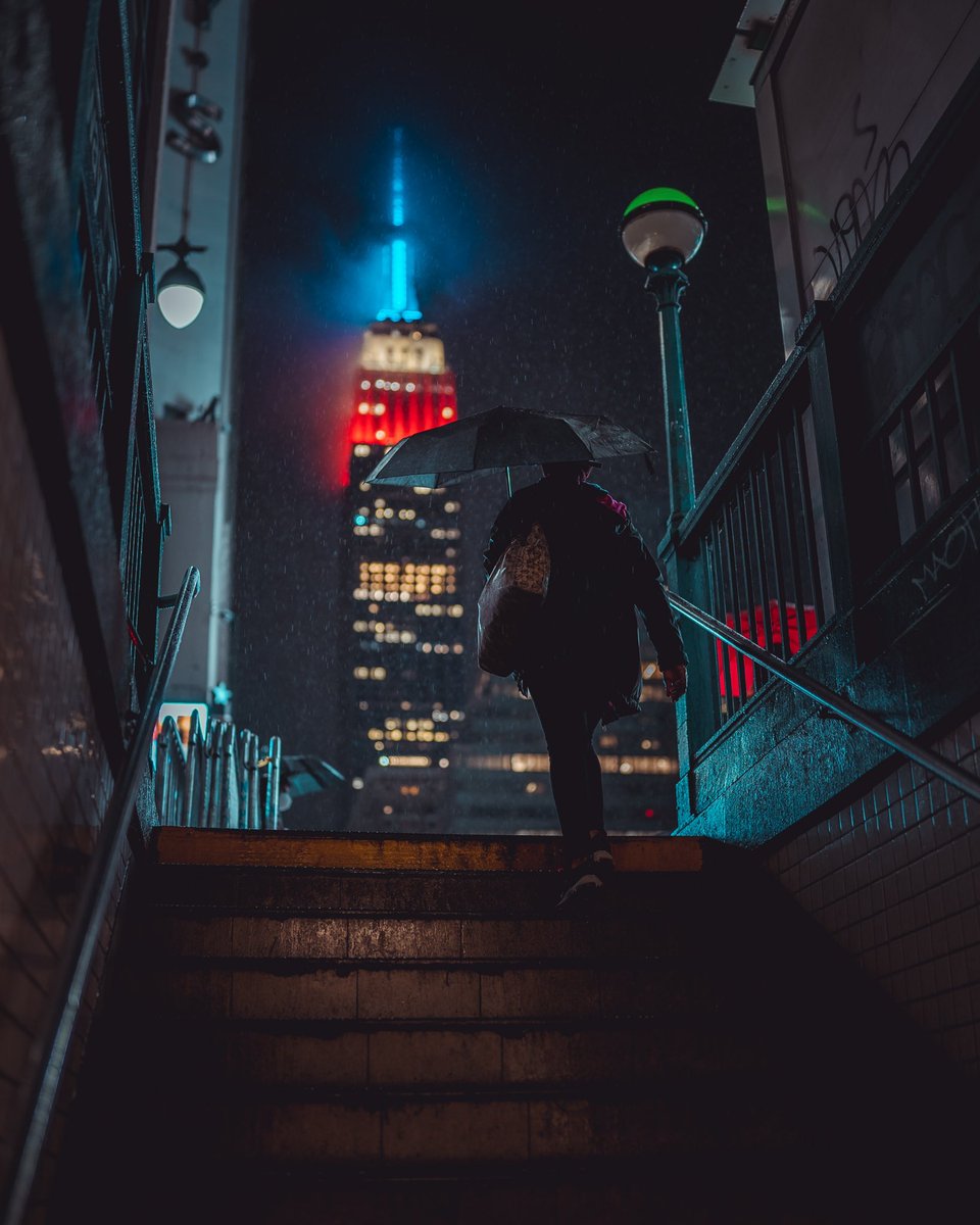 quentinmuiphoto's tweet photo. Umbrella nights https://t.co/9KmjohAiBk