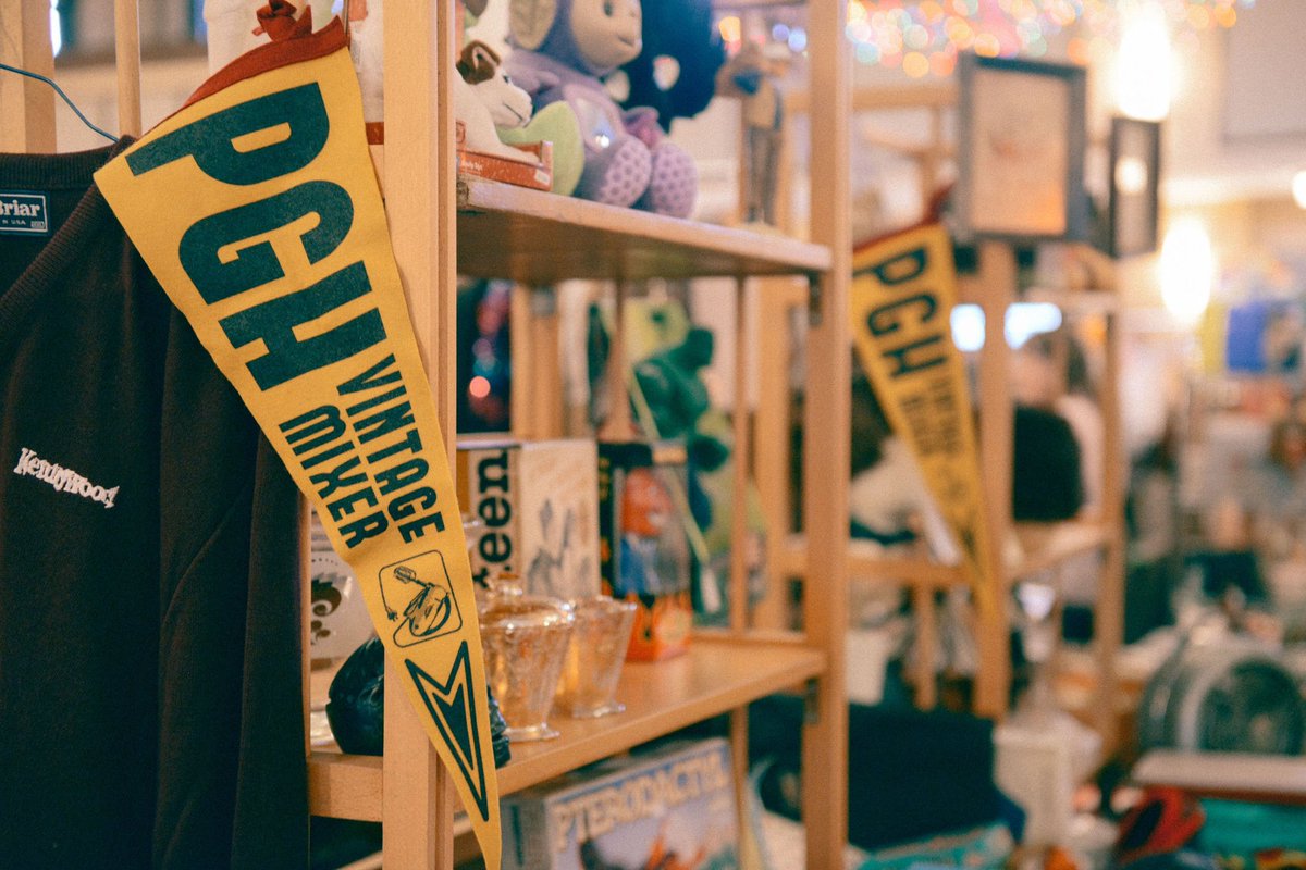 YaJagoff's tweet photo. The Pittsburgh Vintage Mixer…. Pride in vintage!

Listen to @kelonair  on @starpittsburgh or stream via @Audacy app at 4:55pm for the  YaJagoff #TalkOfTheTahn

@PGHVintageMixer https://t.co/QQLs94PVWP