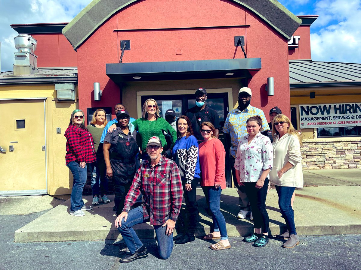 I just wanted to share the best team in the company 💕 yes, I may be Biased, but they are MINE, and I should be! Very successful meeting today! #team #winningattitude #teamworkmakesthedreamwork #lovewhatyoudo