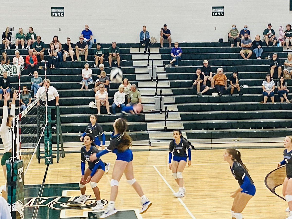 ElmwoodRoyalsVB's tweet photo. Congrats to Sophomore, #6 Liliana Blachuta for receiving Honorable-Mention All-Northern Buckeye Conference for the 2021 season!!! 
Congrats Liliana!!!
🎉🏐💙🙌🏼🎉🏐💙🙌🏼🎉🏐💙🙌🏼🎉🏐💙🙌🏼🎉🏐💙
#GoRoyals https://t.co/X4QabiytdA