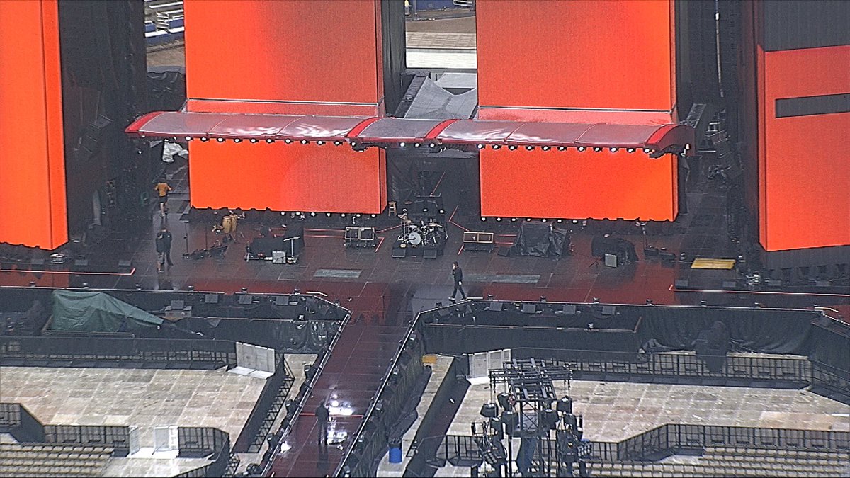 AmesChopper5's tweet photo. Gimme Shelter! The @RollingStones are set up ready for tonight’s concert @cottonbowlstad. I wish the #WX was better but you can’t always get what you want. #RollingStones #nofilter #concert #dallas @NBCDFWWeather @NBCDFW https://t.co/yd39qvGIlz