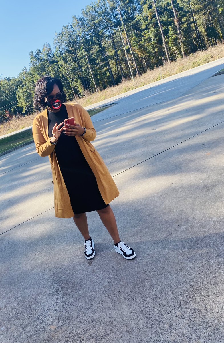 liquidlenspod's tweet photo. Once upon a time she was “outside” and then poof “back in”…💸✨🛸
#brandmarketing #evenhost #marketing #digitalmarketing  #fashionblogger #sneakerhead #contentmarketing #visualmarketing #36Questions #IAMLIQUID3_6🛸#Liquid3_6🛸 https://t.co/0WPGhPMtej