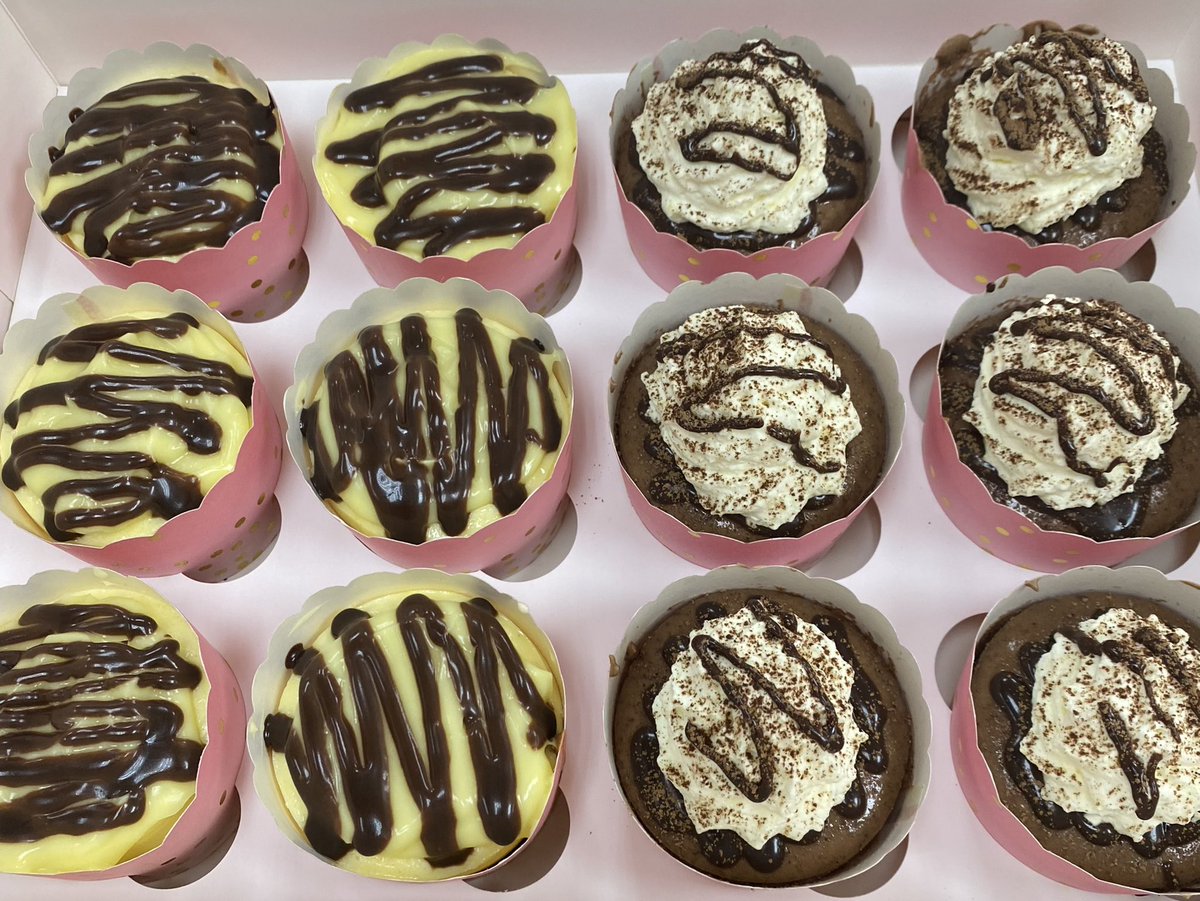 BarWasht's tweet photo. Tara’s Cheesecakes are here!
Coconut Cream 
Boston Cream Pie
Tiramisu 
Frosted Animal Cookie 
Cinnamon Roll
Triple Chocolate https://t.co/Zt3IzJuGsr