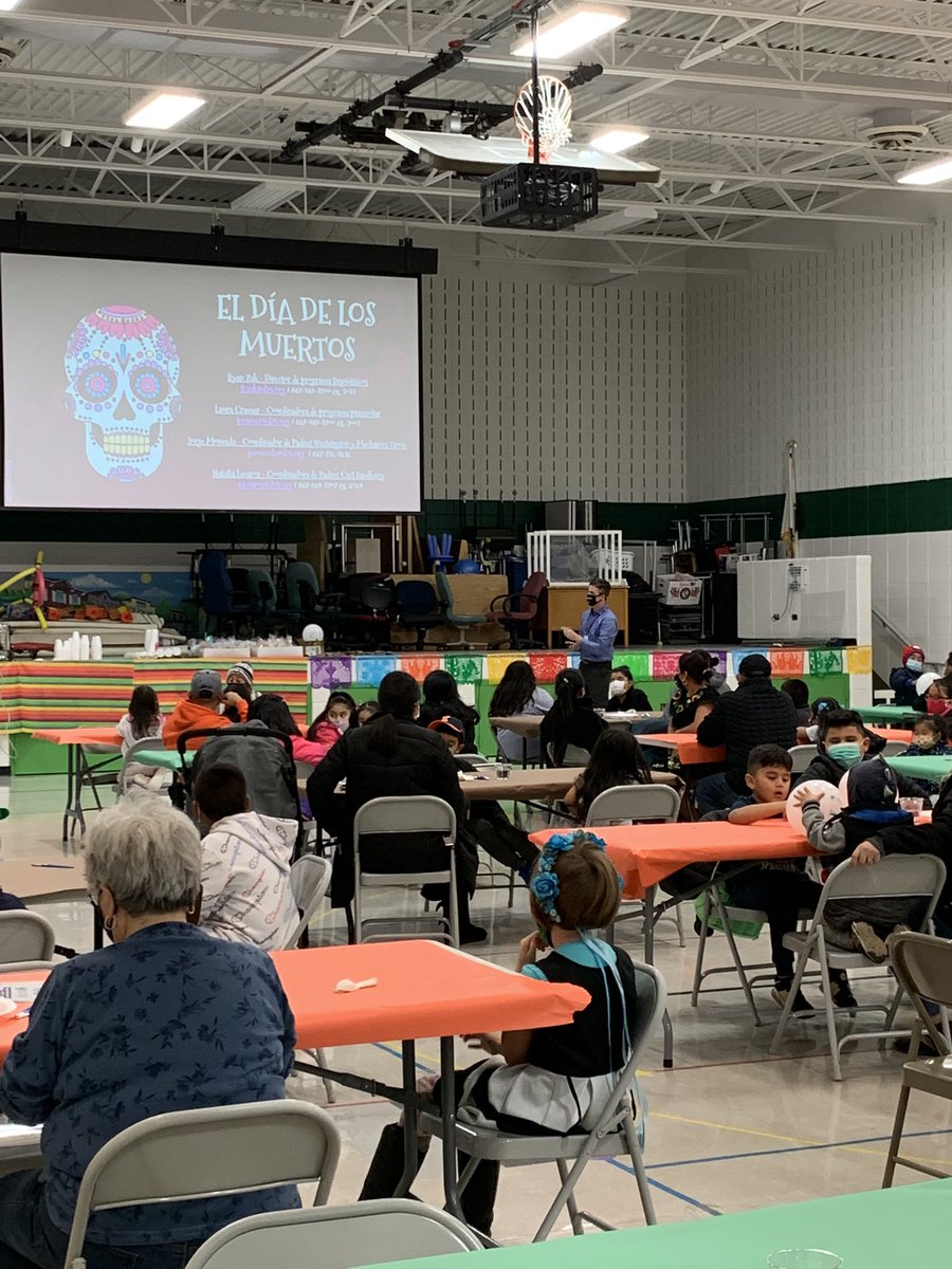So happy to have taken part in two cultural family events to celebrate Día de los muertos. ¡Gracias a las familias, comunidades, y escuelas de apoyar estos eventos ! @RyanZak5 #112Leads #Mundypride #familyculturenight