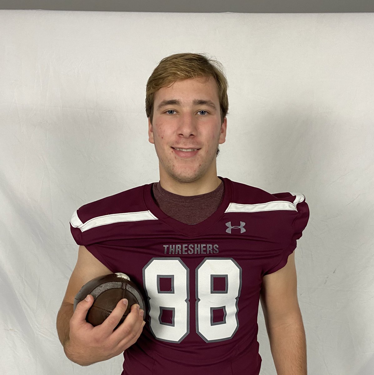 FrankDriscoll9's tweet photo. I am very excited to announce I will be continuing my academic and athletic career at Bethel College! Thank you to all of the people who have helped me along the way!! Go Threshers! @CoachHarrisonBC @Threshers_FB @CoachRocket https://t.co/YiYnPHJj3U